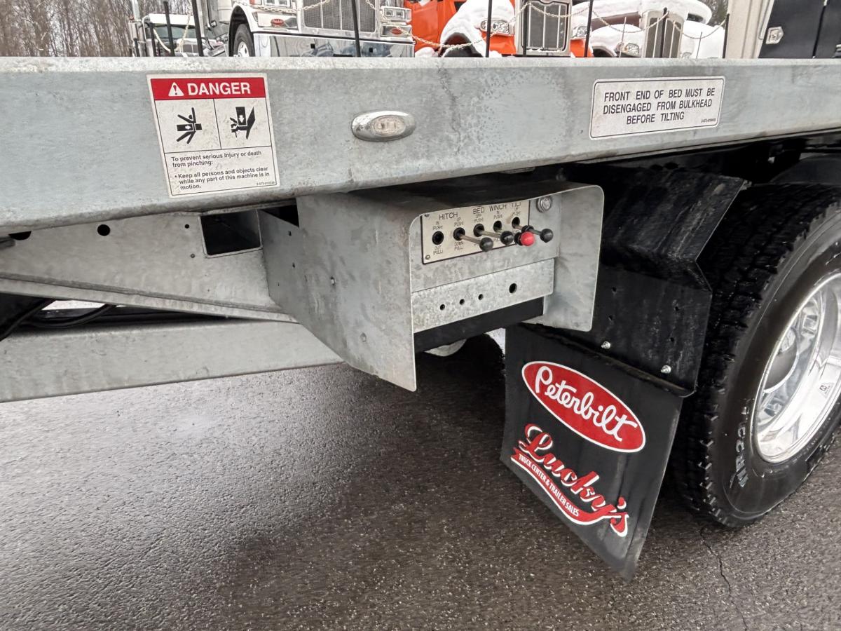 2025 Peterbilt - image 11