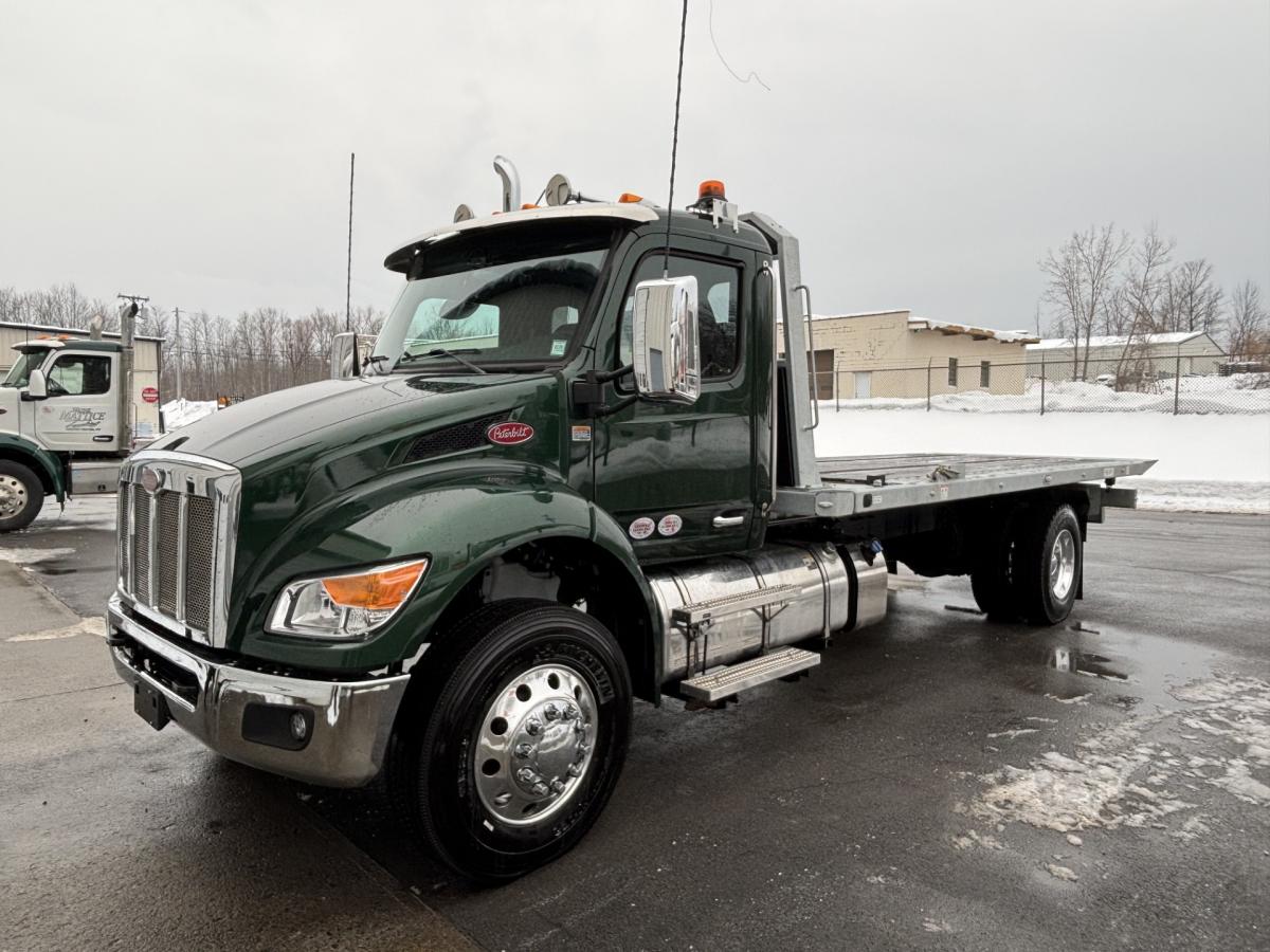 2025 Peterbilt - image 2