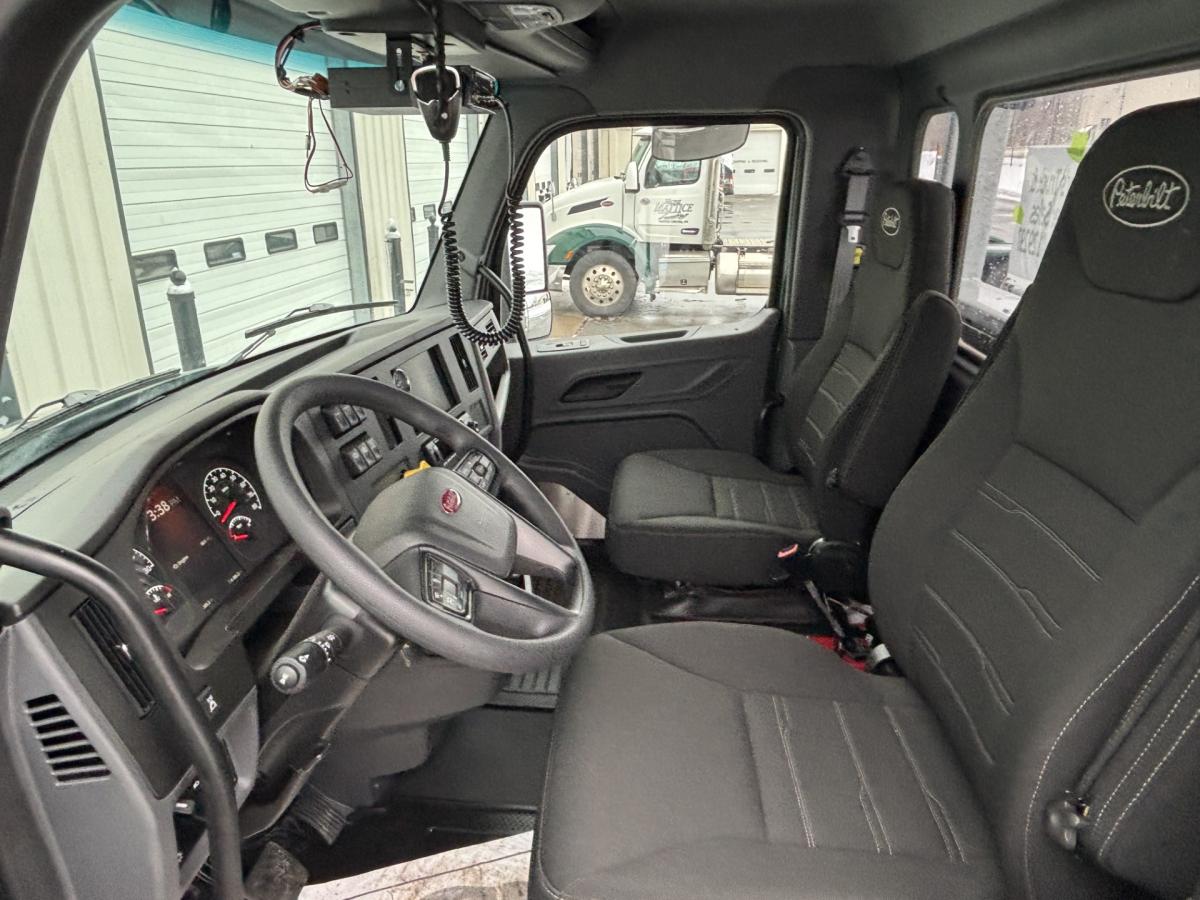 2025 Peterbilt - image 7