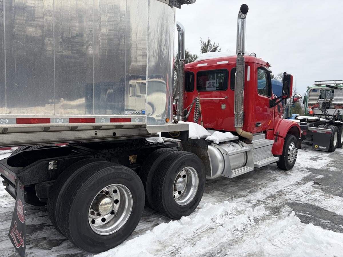 2019 PETERBILT 567 Daycab - image 2