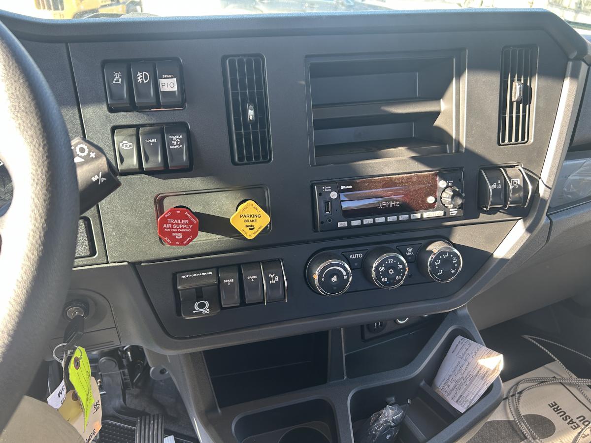 2026 Peterbilt 536 - image 10