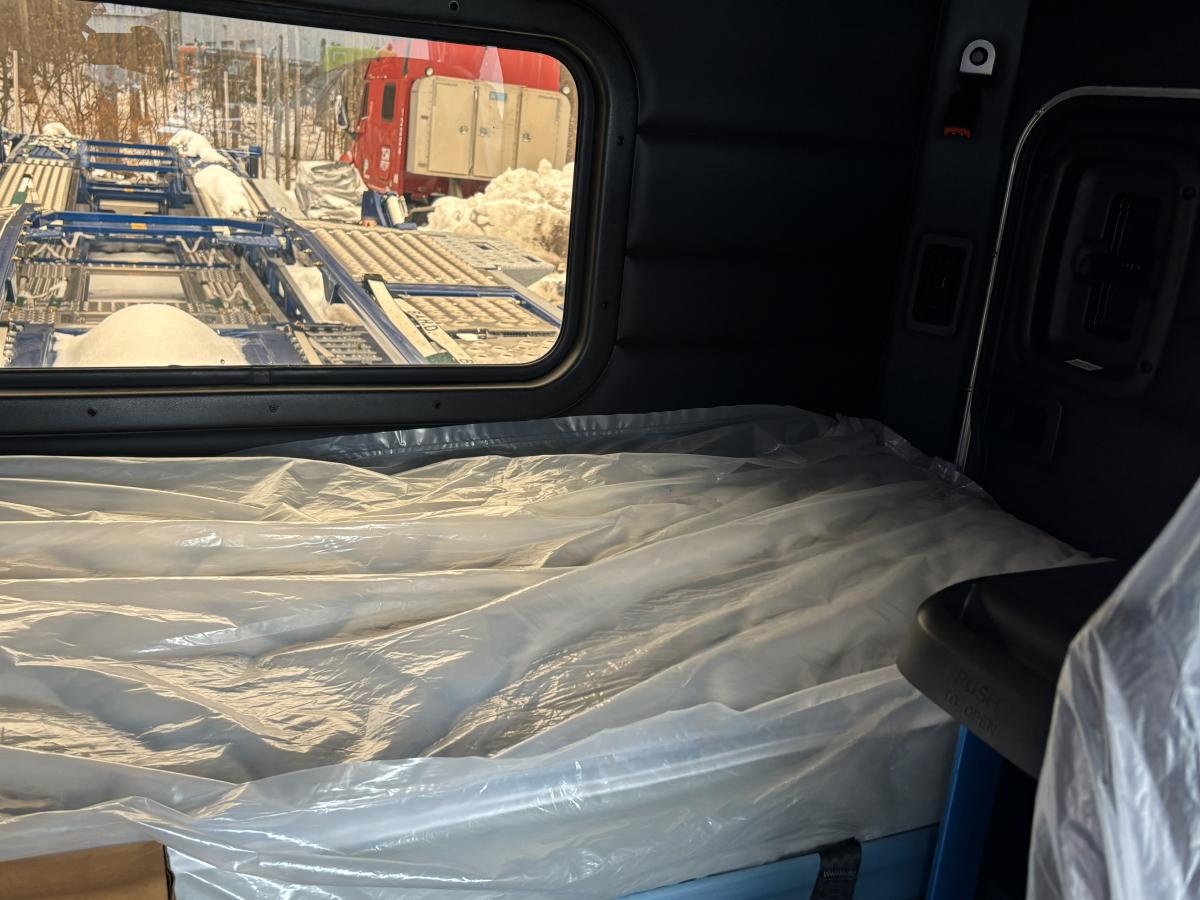 2025 Peterbilt - image 5