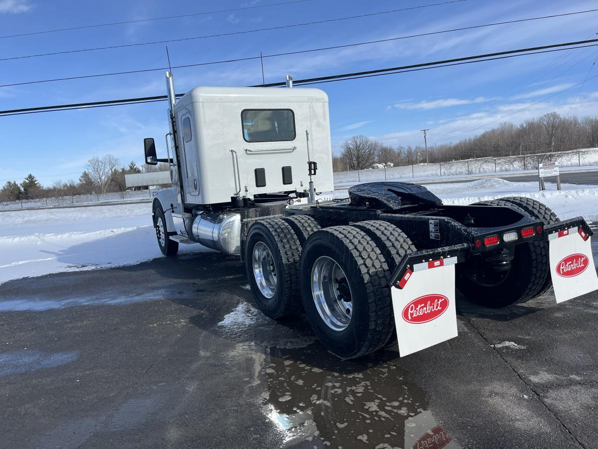 2027 PETERBILT 567 Sleeper - image 5