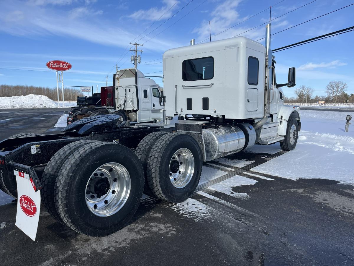 2027 PETERBILT 567 Sleeper - image 6