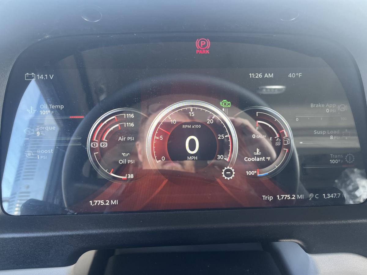 2027 PETERBILT 589 Sleeper - image 3