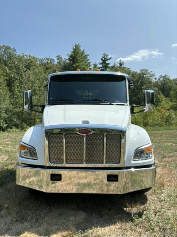 2025 PETERBILT 536 Hooklift Truck - image 2