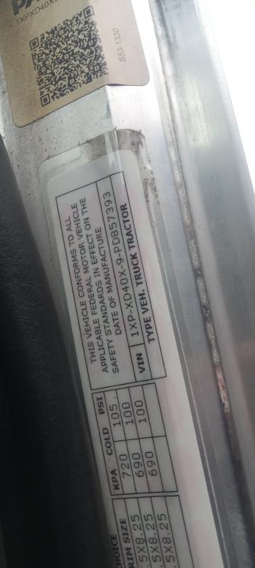 2023 PETERBILT 389 Daycab - image 10