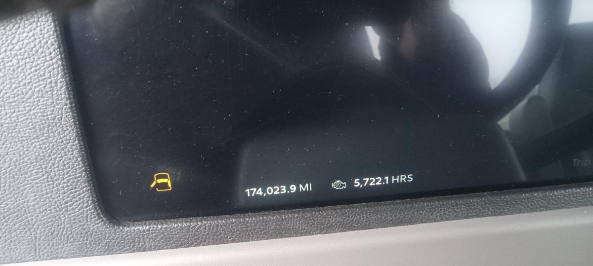 2023 PETERBILT 389 Daycab - image 9