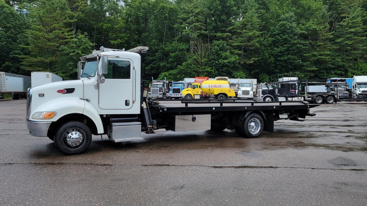 Peterbilt of Vermont Lucky's Peterbilt