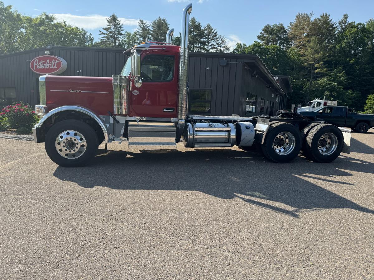 2025 PETERBILT 589 DAYCAB FOR SALE 9842