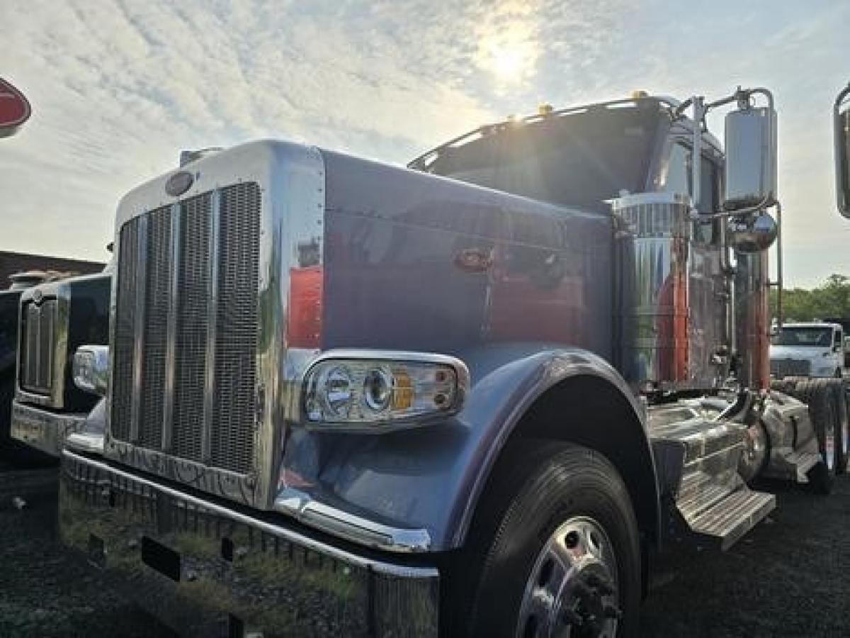2025 PETERBILT 589 DAYCAB FOR SALE 9864