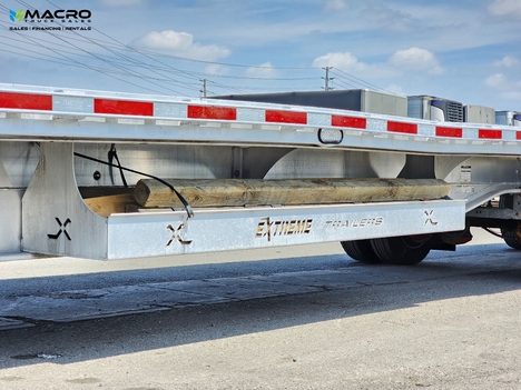 Vehicle photo thumbnail 7
