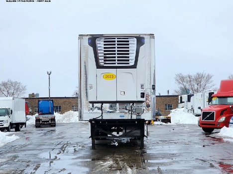 Vehicle photo thumbnail 2