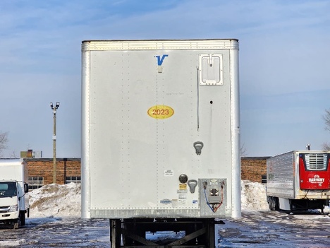 Vehicle photo thumbnail 2