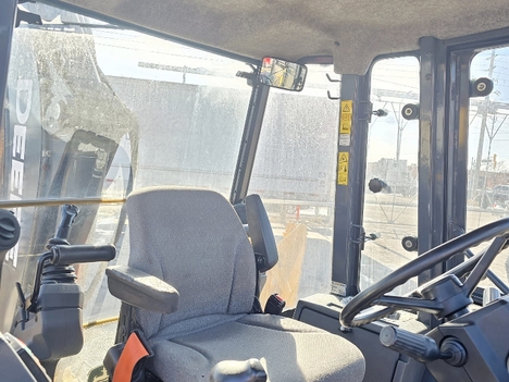 Vehicle photo thumbnail 5