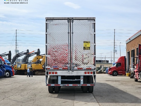 Vehicle photo thumbnail 5