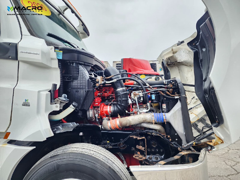 Vehicle photo thumbnail 10