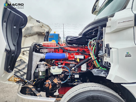 Vehicle photo thumbnail 9