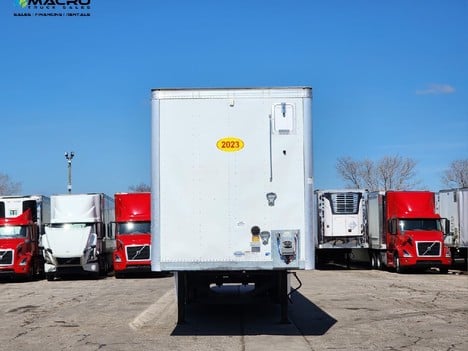 Vehicle photo thumbnail 2