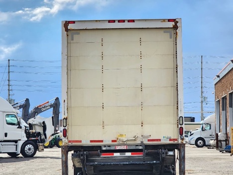 Vehicle photo thumbnail 5