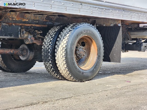 Vehicle photo thumbnail 7