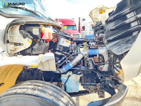 Vehicle photo thumbnail 9