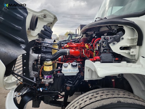 Vehicle photo thumbnail 9