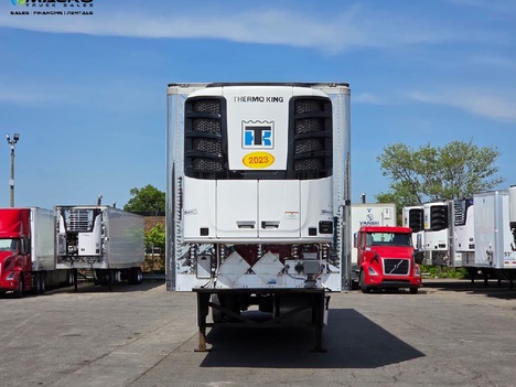 Vehicle photo thumbnail 2