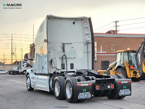 Vehicle photo thumbnail 3