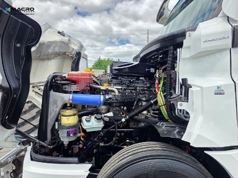 Vehicle photo thumbnail 8