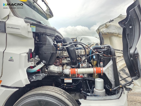 Vehicle photo thumbnail 10