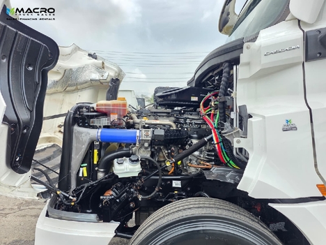 Vehicle photo thumbnail 9