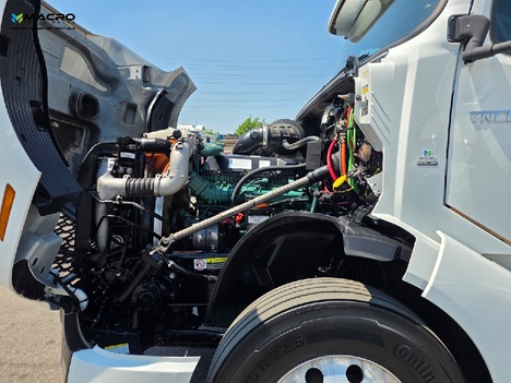 Vehicle photo thumbnail 10