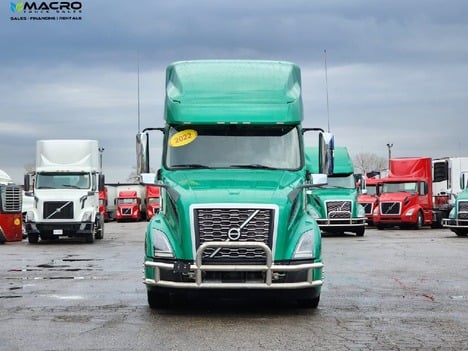 Vehicle photo thumbnail 2