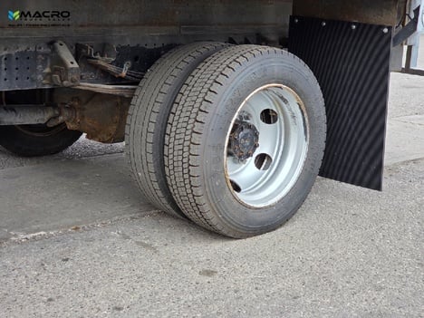 Vehicle photo thumbnail 7
