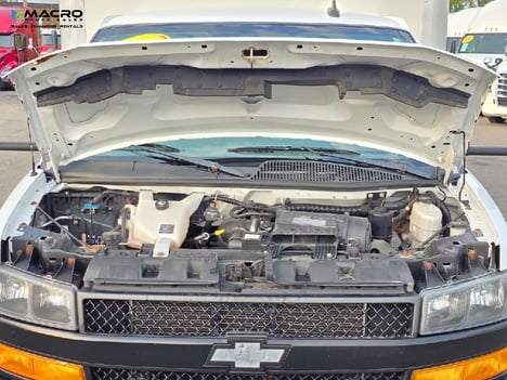 Vehicle photo thumbnail 10