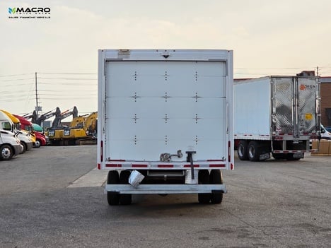 Vehicle photo thumbnail 6