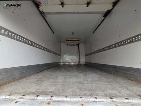 Vehicle photo thumbnail 11