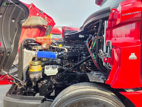 Vehicle photo thumbnail 9