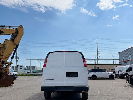 Vehicle photo thumbnail 5
