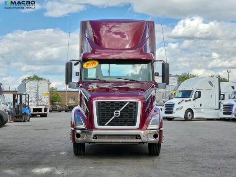 Vehicle photo thumbnail 2