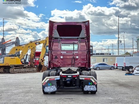 Vehicle photo thumbnail 5