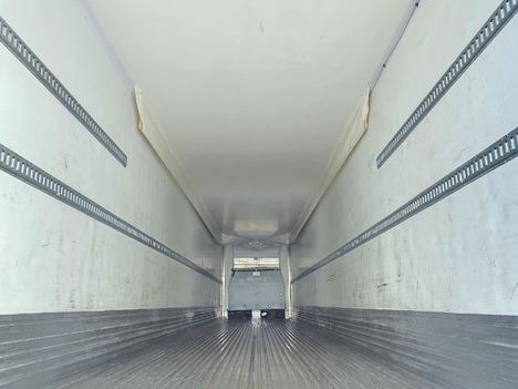 Vehicle photo thumbnail 9