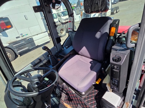 Vehicle photo thumbnail 7
