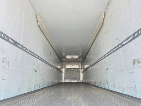 Vehicle photo thumbnail 8
