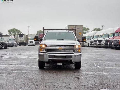 Vehicle photo thumbnail 2