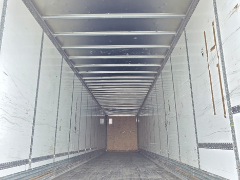 Vehicle photo thumbnail 9