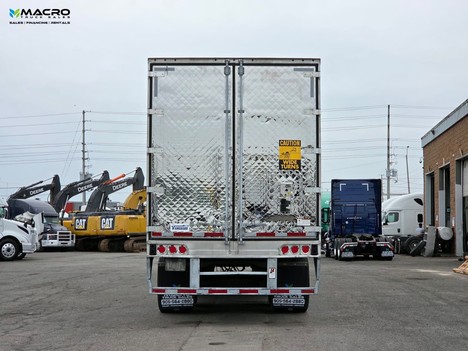 Vehicle photo thumbnail 6