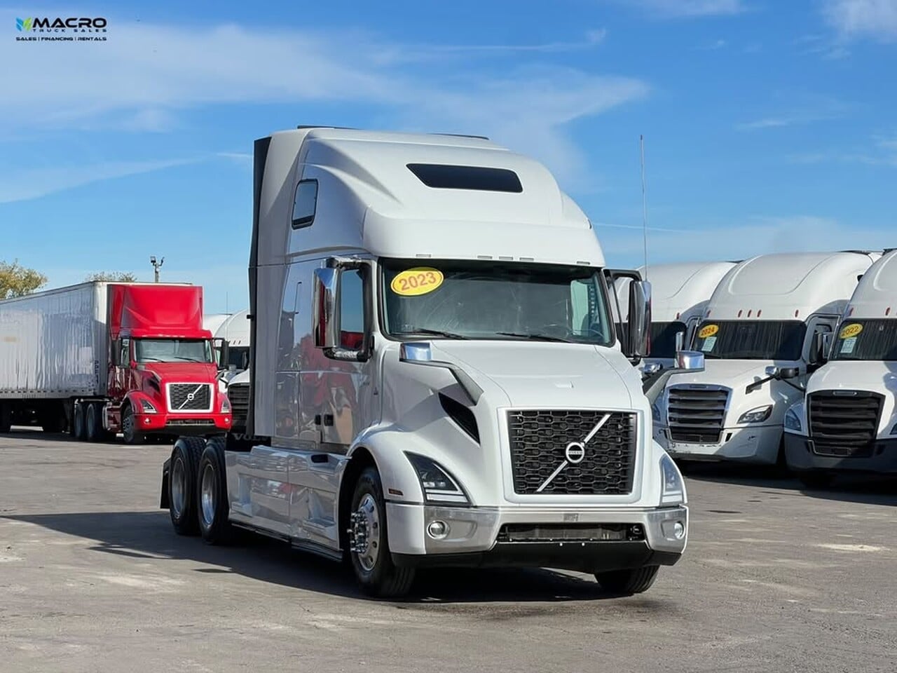 2023 VOLVO VNR Sleeper #1 2023 VOLVO VNR Sleeper #1
