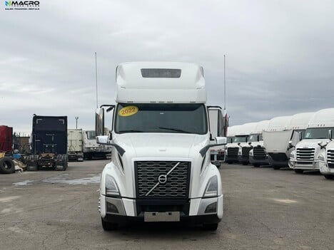 Vehicle photo thumbnail 2